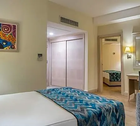 Star Park 5* Side
