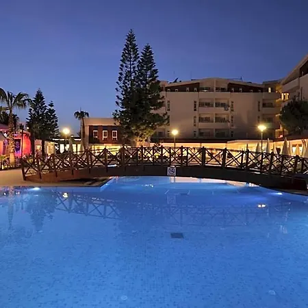 Resort Star Park Side